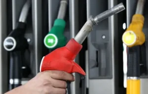 Детальніше про статтю ICE перевірила якість Бензину А-95 на АЗС України.