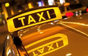 Детальніше про статтю З 1 жовтня в таксі зобов’язані видавати касові чеки – Податкова