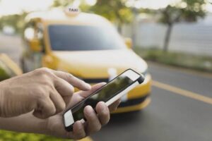 Детальніше про статтю Замовити таксі у Дніпрі