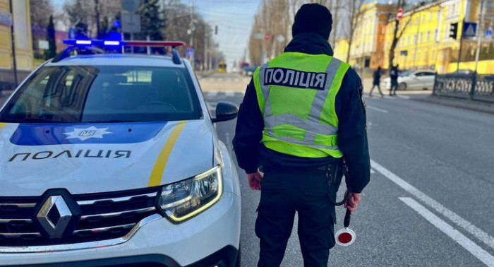 Ви зараз переглядаєте Безпідставна зупинка поліцією авто. Дії водія! ​